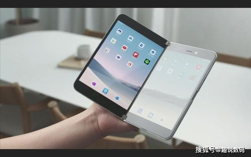 概念機(jī)再現(xiàn)打孔屏設(shè)計(jì)，致敬微軟雙屏手機(jī) 超高顏值引領(lǐng)手機(jī)應(yīng)用軟件產(chǎn)品設(shè)計(jì)新潮流